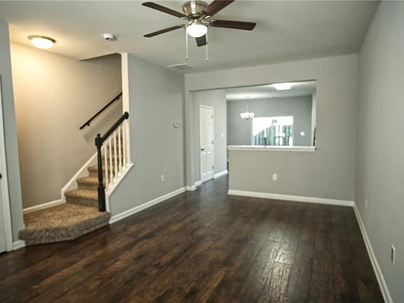 4th image of 997 Astor Ave