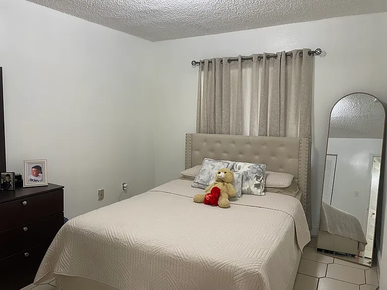 10765 SW 4th St — Photo 5