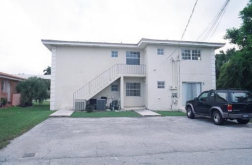2nd image of 4831 Ponce De Leon Blvd