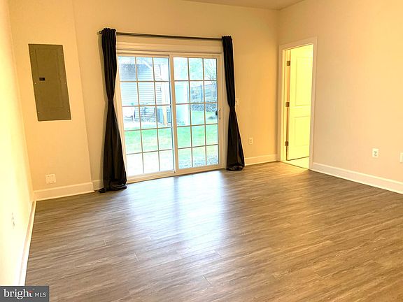 3rd image of 15283 Cartersville Ct Unit 95