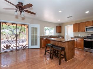 8200 N Iron Ridge Dr, Tucson, AZ 85743