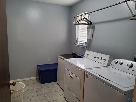 2nd image of 214 County Road 2770
