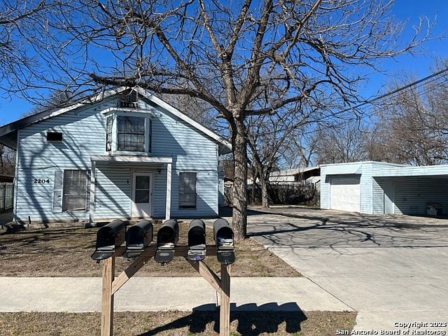 2nd image of 2190-2204 W San Antonio St