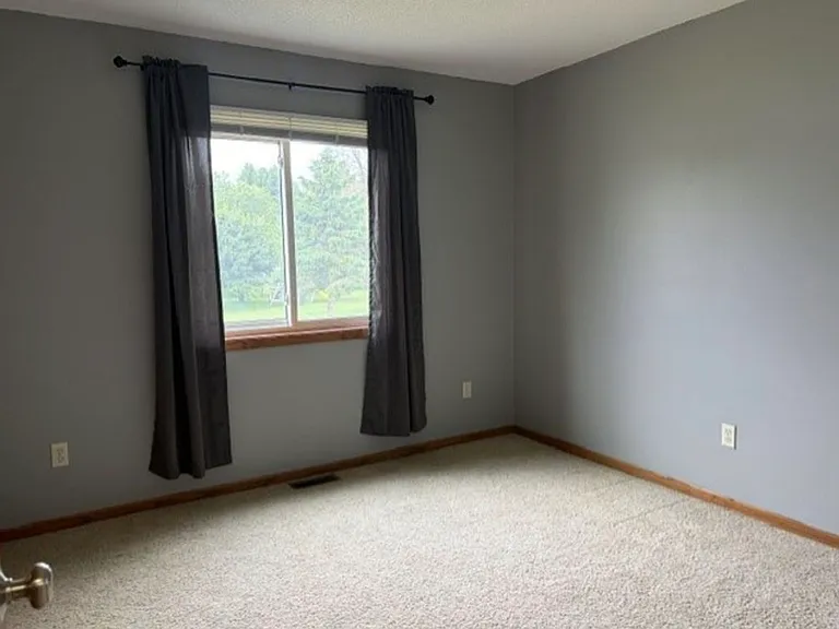 2909 W Frank St — Photo 14