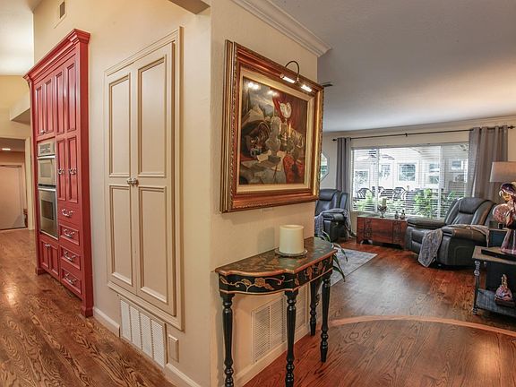 4th image of 2973 Brookwood Dr
