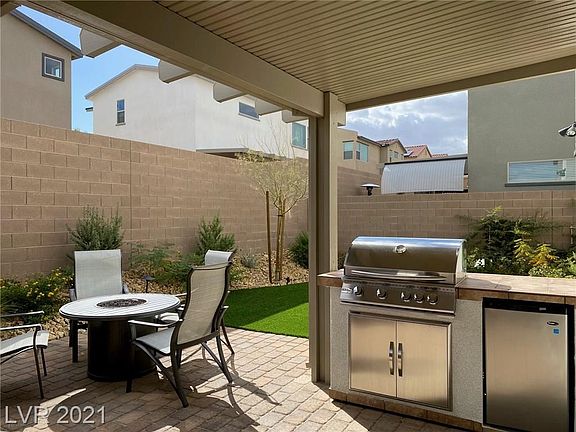 4th image of 6125 Desert Hue Ct