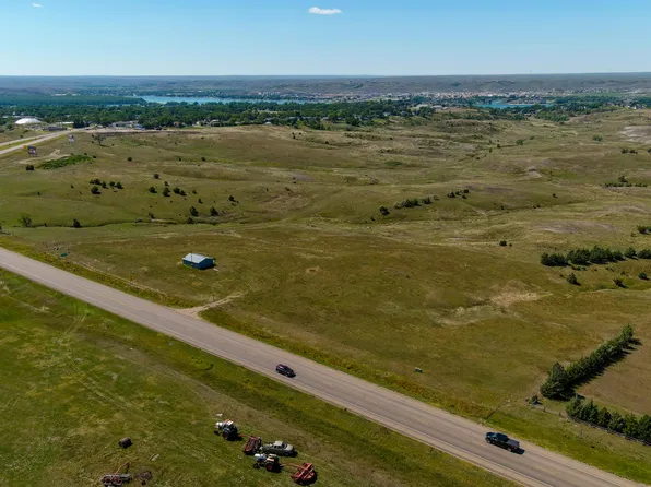 6228/6229 State Highway 1804, Pierre, SD 57501