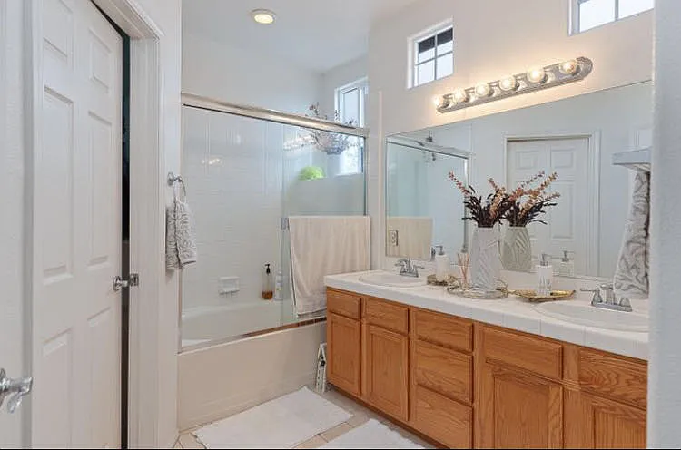 550 Poppyfield Pl — Photo 5