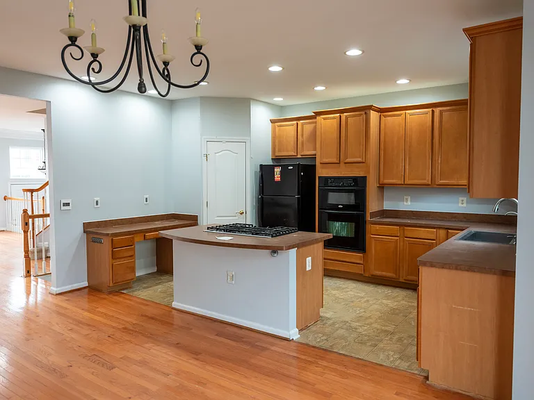 17409 Grant Cottage Dr — Photo 25