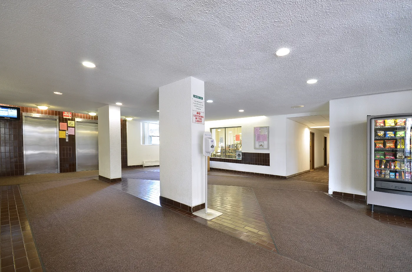 20 Stonehill — Photo 3