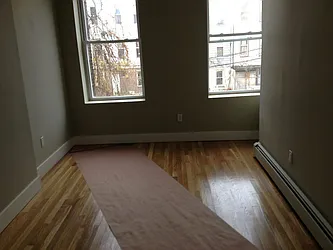 Rented by Premier Metro Realty Corp