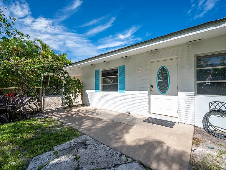 2680 Richard Rd — Photo 1