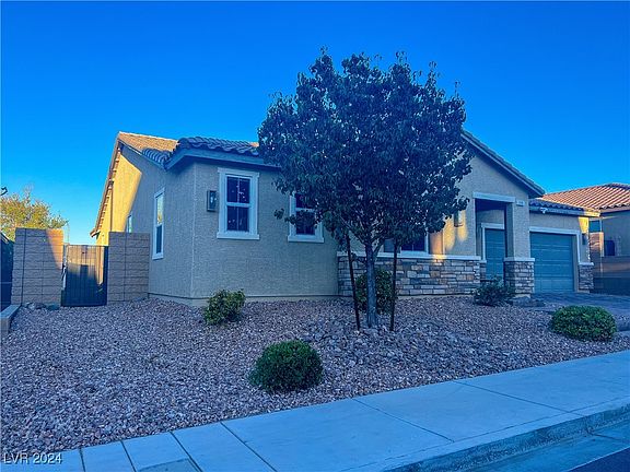3rd image of 690 Coastal Lagoon St