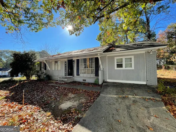 550 Roxbury Dr, Riverdale, GA 30274
