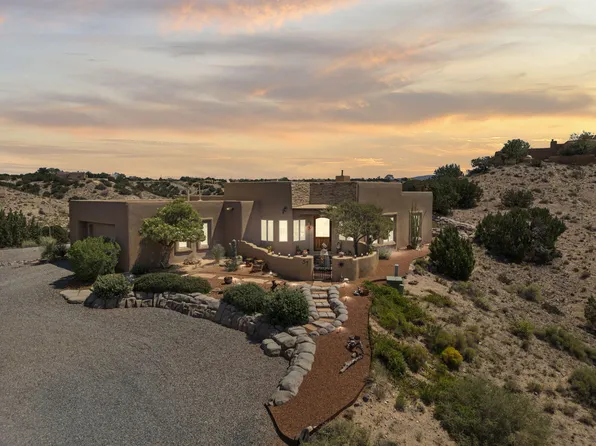 59 Sky Mountain Rd, Placitas, NM 87043
