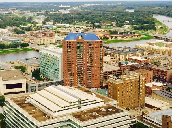 300 Walnut St #805, Des Moines, IA 50309