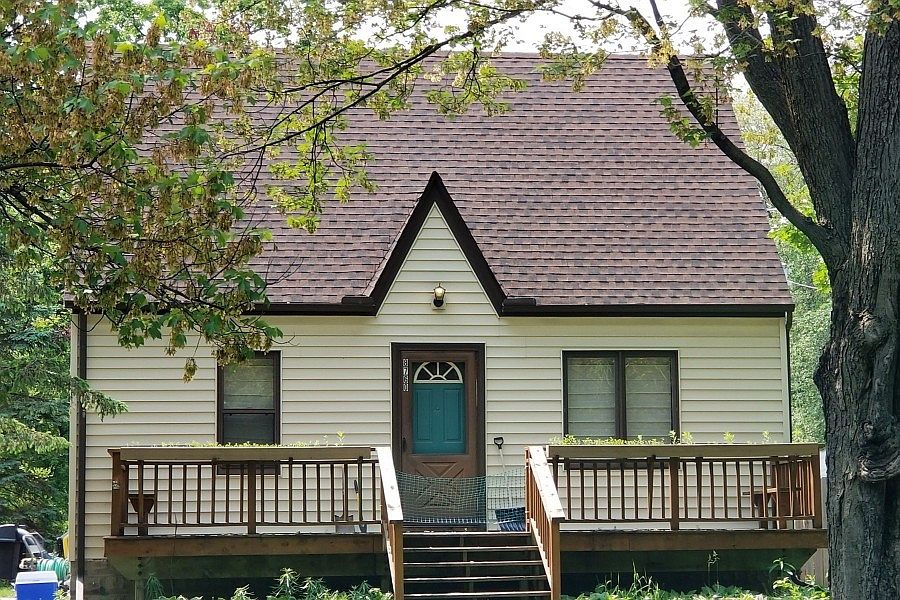 1st image of 8760 Lincoln St NE