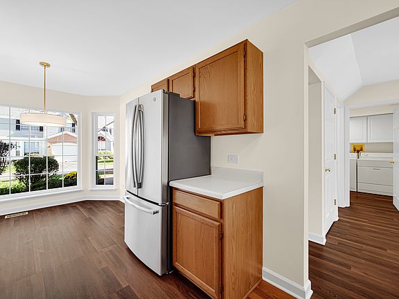 3rd image of 1836 Princeton Ct