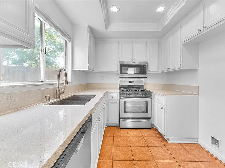 3640 Honey Glen Way — Photo 3