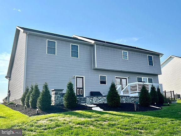 3rd image of 65 Morgan Ct