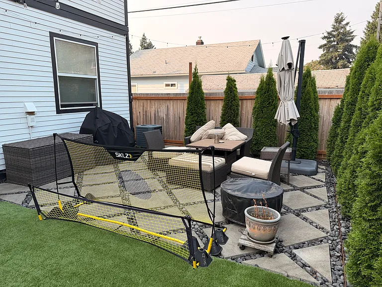 7920 N Fiske Ave — Photo 7