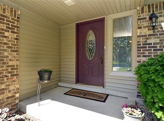 3rd image of 1032 S Highland Ave