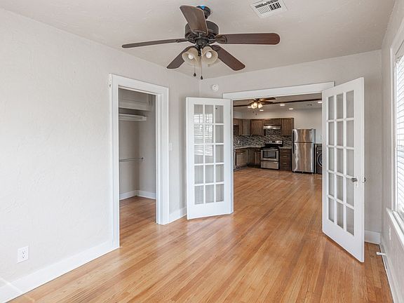 3rd image of 441 NW 28th St APT 6