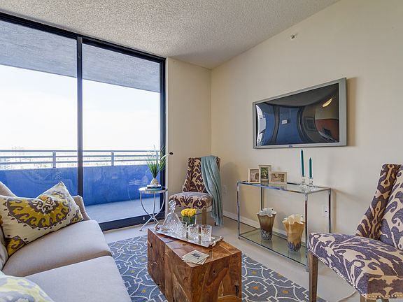 4th image of 1330 West Ave APT 1709