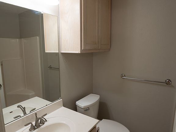 516 Frostwood Drive
Primary Bathroom