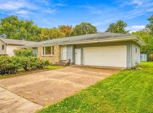 5230 Oconnell Dr, Mounds View, MN 55112