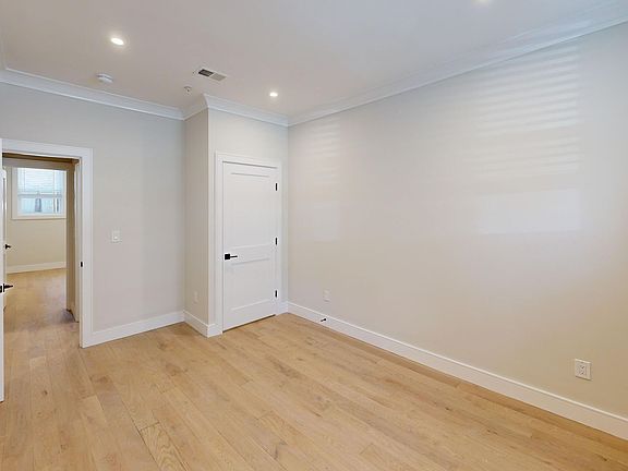 4th image of 161 Allston St APT 1