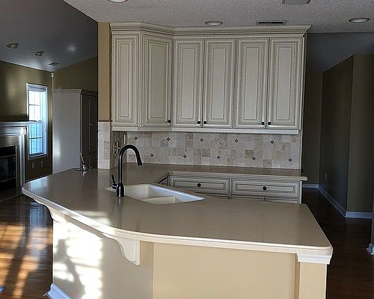 Countertop Dining