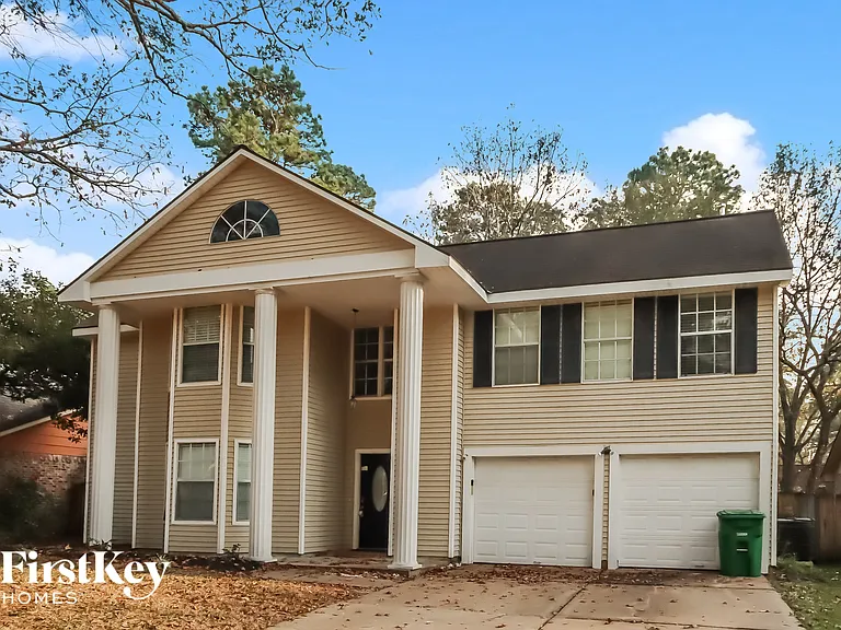 3210 Lake Stream Dr — Photo 2