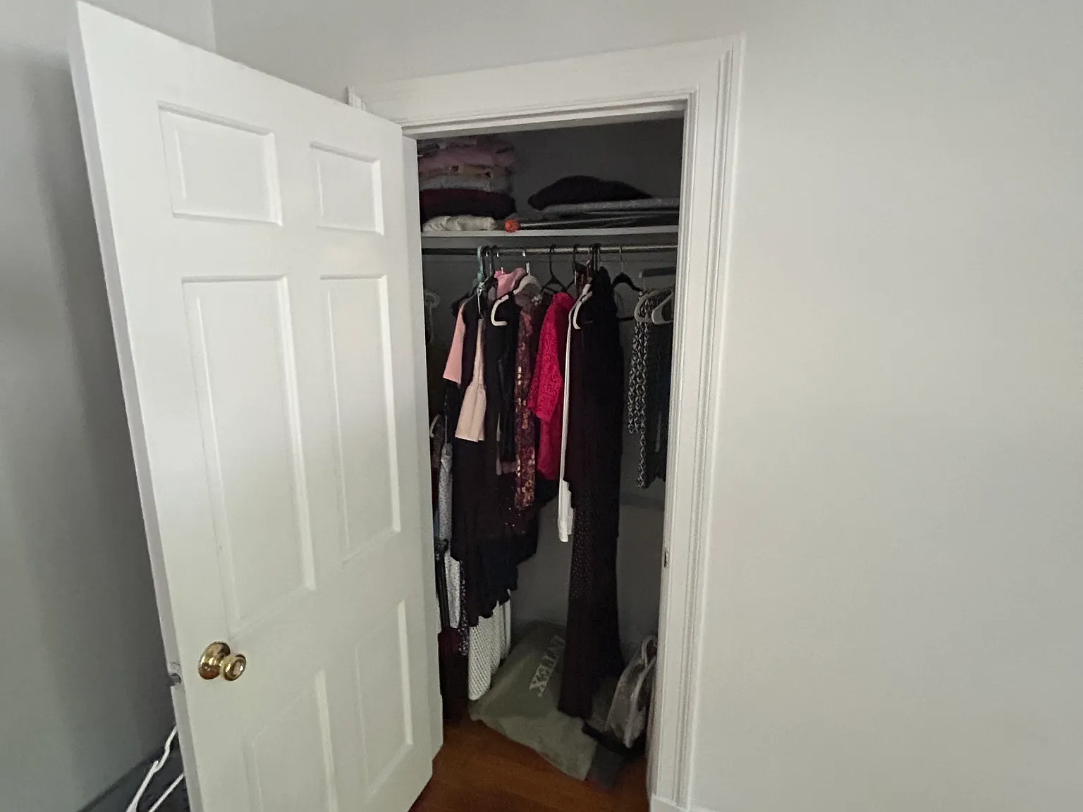 1 bed, 700 sqft, $1,900 — Photo 4