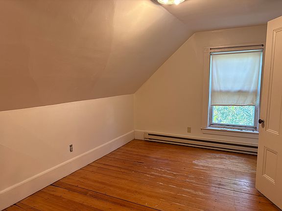 4th image of 23 Chester St #2