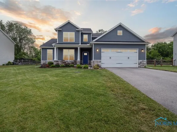 840 Wilkshire Dr, Waterville, OH 43566