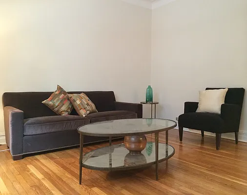 Rented by Metropolitan Equities | media 16