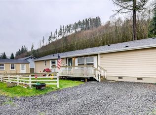13015 E Loop View Dr, Granite Falls, WA 98252