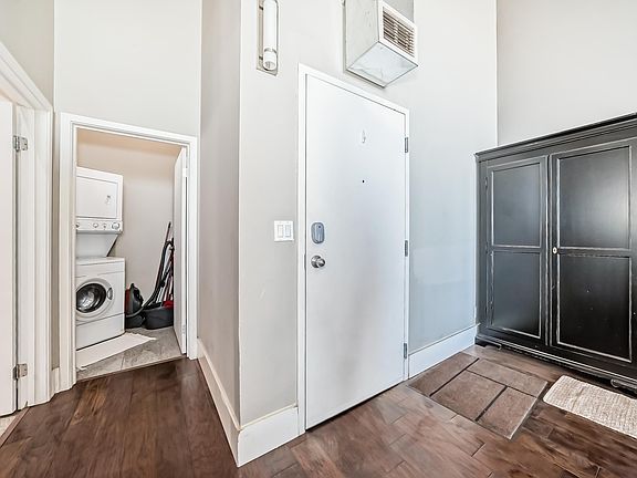 3rd image of 10179 105th St NW #1003