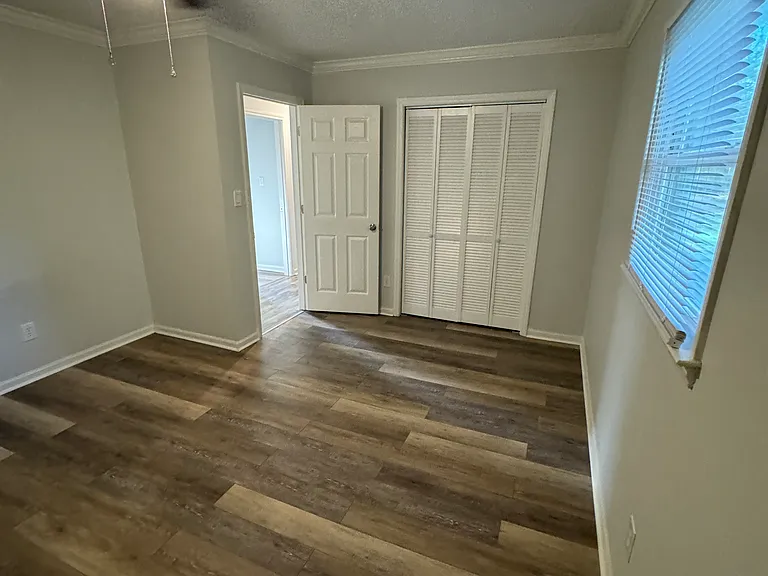 434 E Jennings St — Photo 15