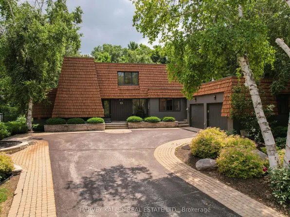 23 Royal Oak Dr, Barrie, ON L4N 7S5