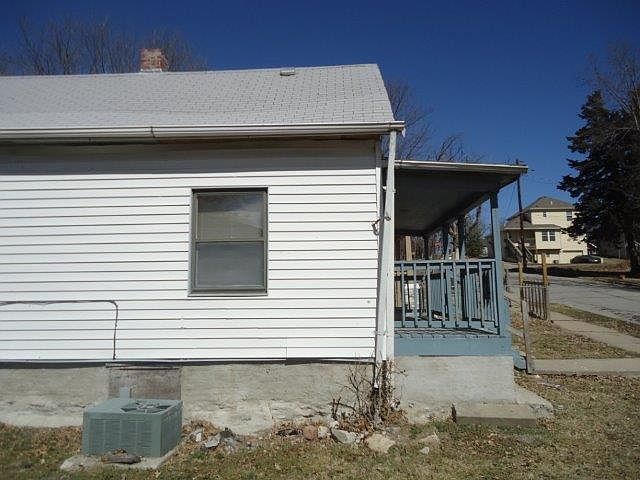 1st image of 2710 Elmwood Ave