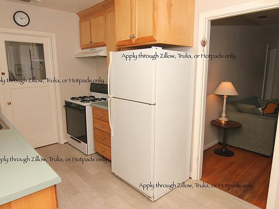 5th image of 2404 Portola Way