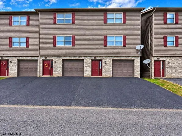 211 Stonegate Cir, Morgantown, WV 26505
