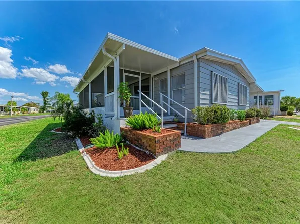 2 S Flora Vista St, Englewood, FL 34223