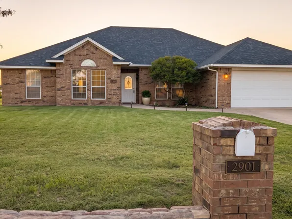 2901 Hunter Pointe, Altus, OK 73521