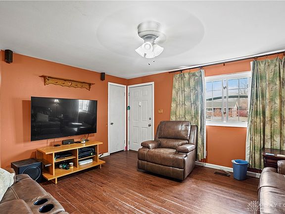 5th image of 5143 Melvina St