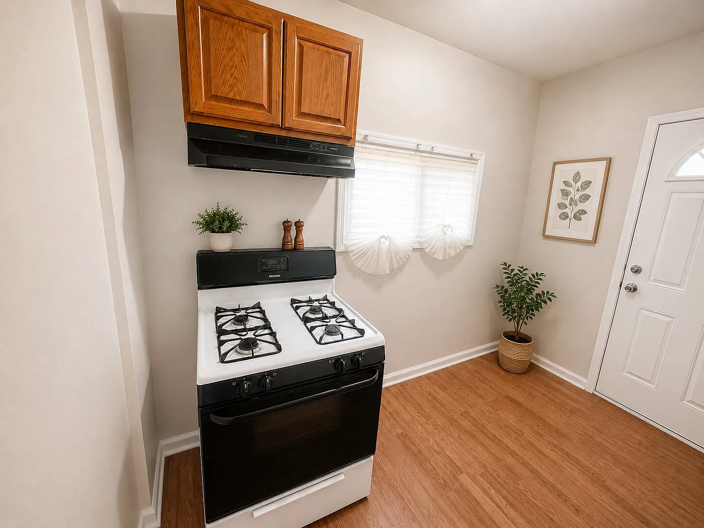 3-Bedroom Philadelphia Rowhome | Spacious Layout | Convenient Strawberry Mansion Location — Photo 3