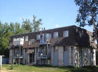 8061 Pleasant View Dr NE #101, Minneapolis, MN 55432