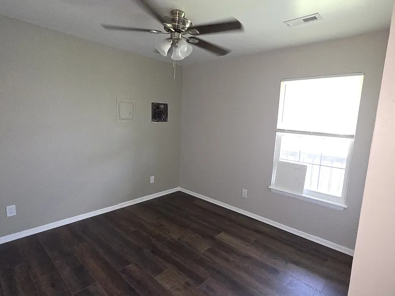 9633 15th Bay St #4 — Photo 35